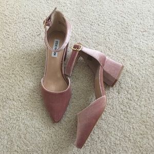 Steve Madden light pink velvet sandals - NEW